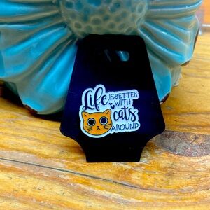 Cute Cat Pin!